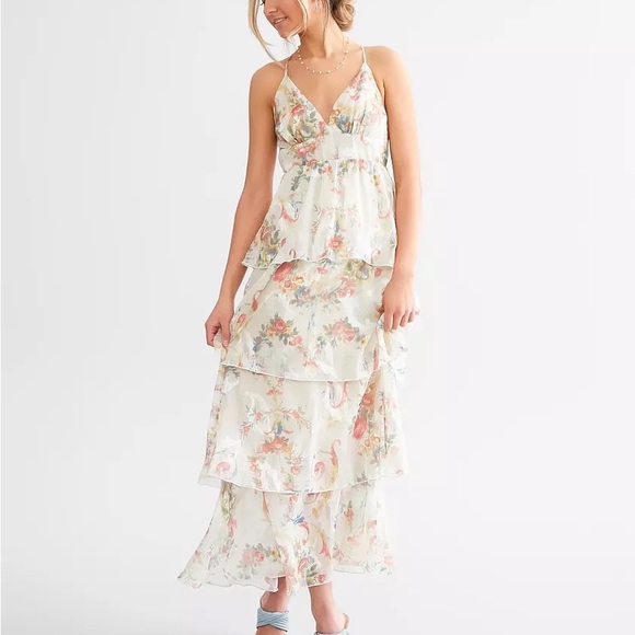 fanco Dresses & Skirts - Fanco Floral midi dress ❤️